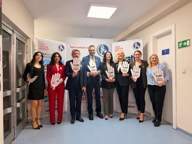 YAŞLILAR NEDEN DÜŞER? YAŞLILARDA DÜŞMEYİ ÖNLEMENİN 4 YOLU